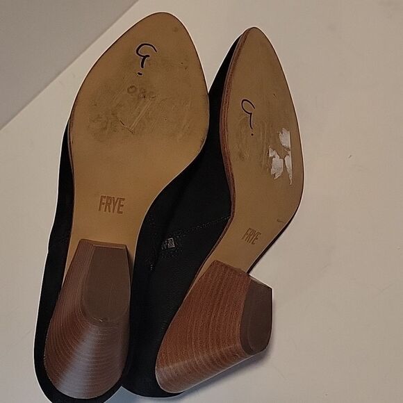 Frye Reina Heeled Ankle Boots - Picture 9 of 11